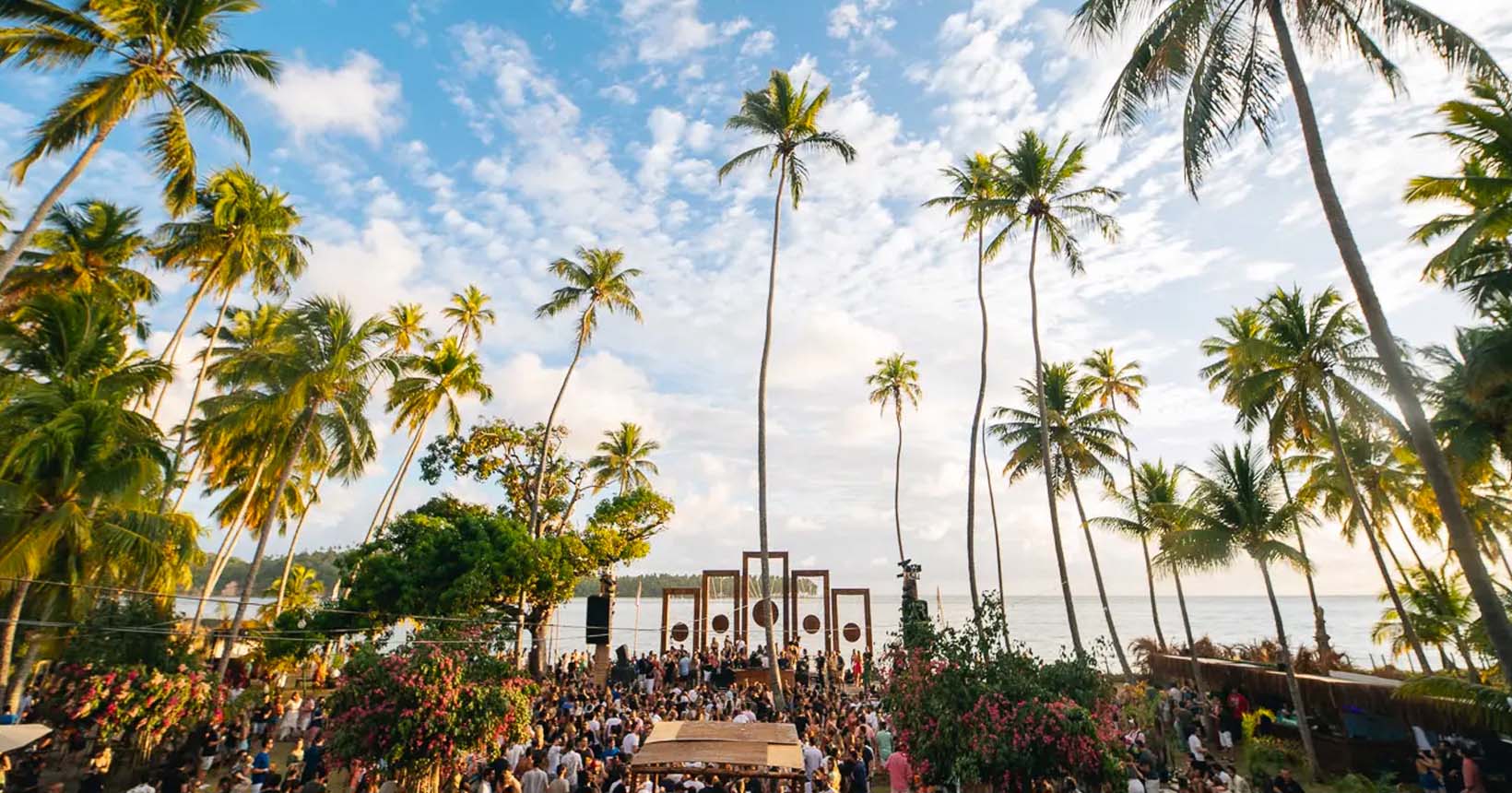 Réveillon na Praia dos Carneiros 2025